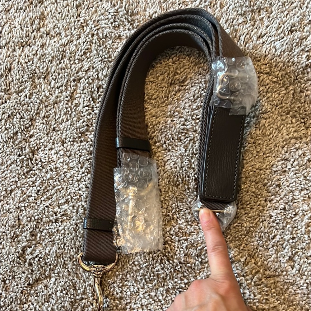 Henri Bendel Jetsetter replacement strap. Gray with silver hardware